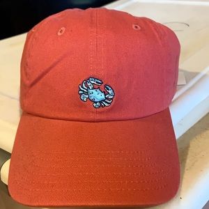 Salmon colored Vineryard Vines hat